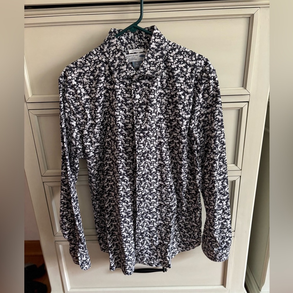 Men's Black and White Floral Shirt